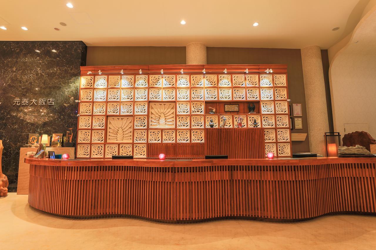 Yentai Hotel Манонг Екстериор снимка