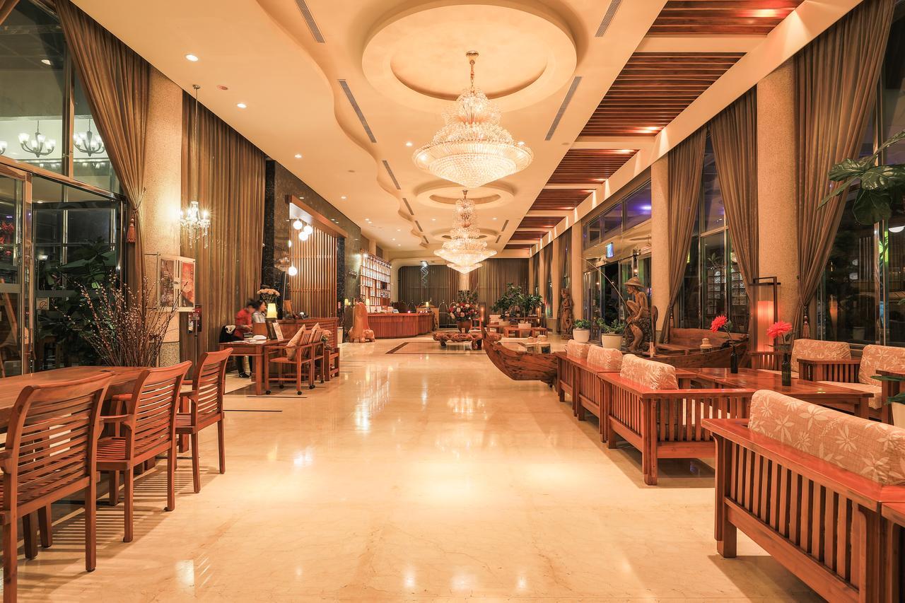 Yentai Hotel Манонг Екстериор снимка